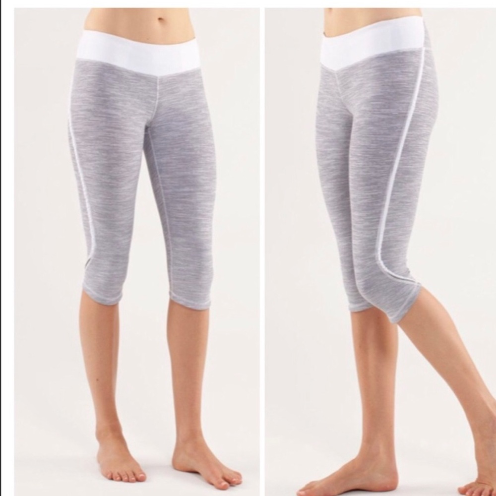 Lululemon Run: Fast And Free Crop
Wee Are From Space  / White / Metallic Silver